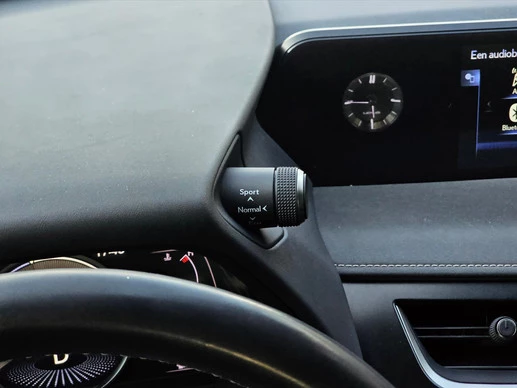 Lexus UX - Afbeelding 15 van 30