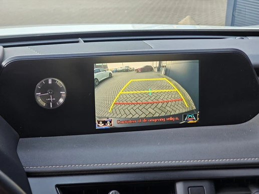 Lexus UX - Afbeelding 17 van 30