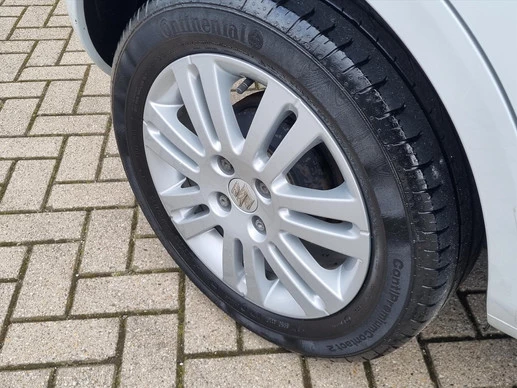 Suzuki Splash - Afbeelding 23 van 30