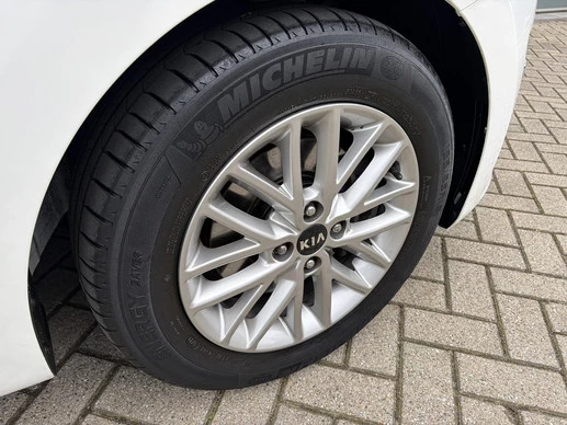 Kia Rio - Afbeelding 8 van 30