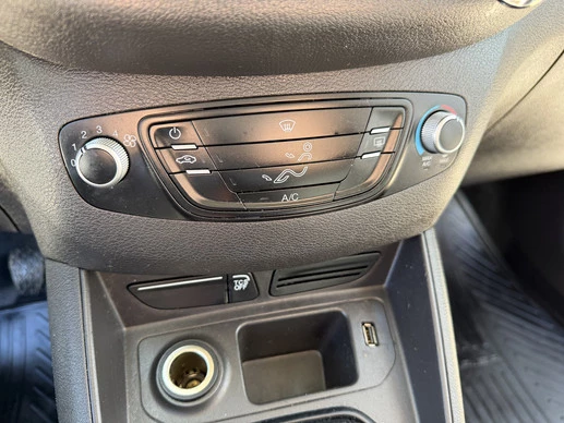 Ford Transit Courier - Afbeelding 24 van 28