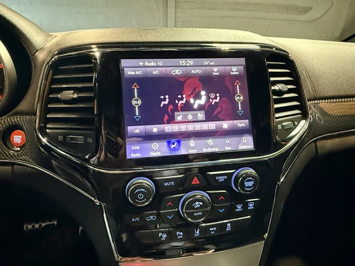 Jeep Grand Cherokee - Afbeelding 17 van 30