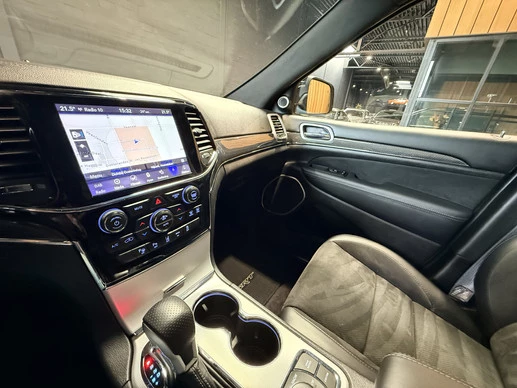 Jeep Grand Cherokee - Afbeelding 28 van 30