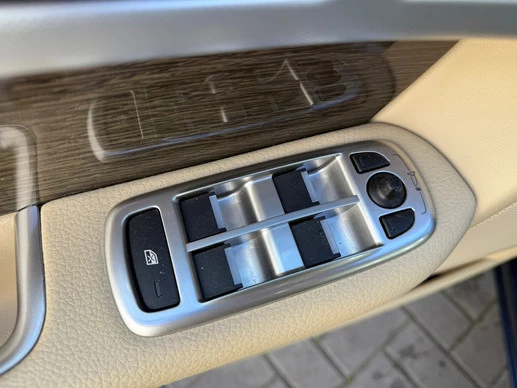 Jaguar XF - Afbeelding 26 van 30