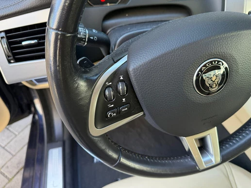 Jaguar XF - Afbeelding 28 van 30