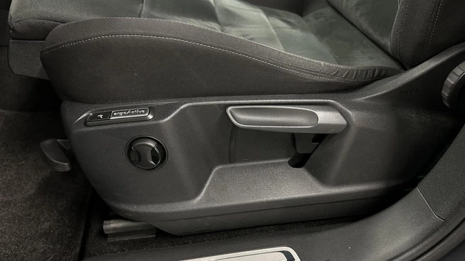 Volkswagen Tiguan - Afbeelding 29 van 30