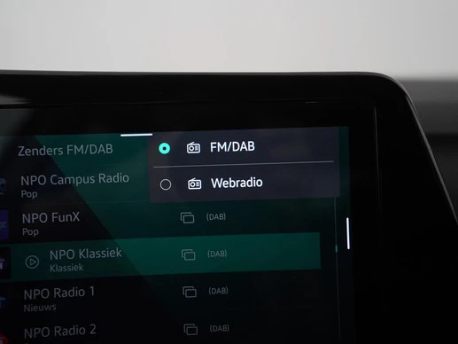 Volkswagen Golf - Afbeelding 16 van 30