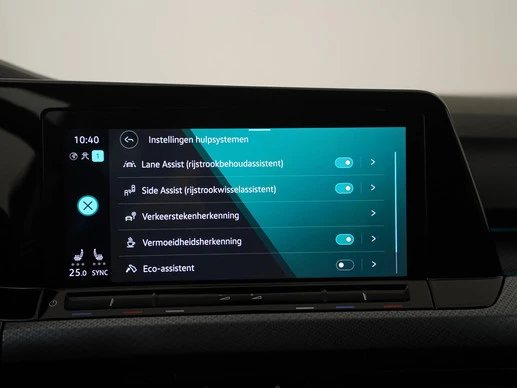 Volkswagen Golf - Afbeelding 21 van 30