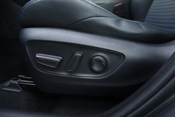 Toyota RAV4 - Afbeelding 18 van 30