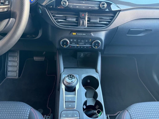 Ford Kuga - Afbeelding 25 van 30