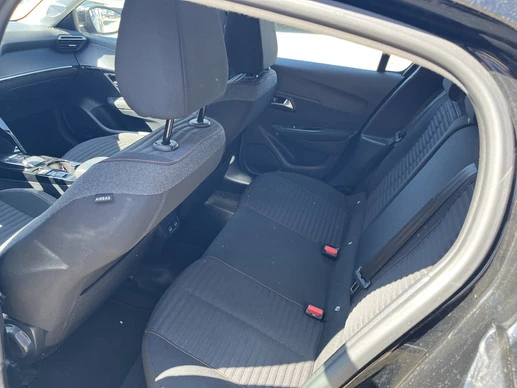 Peugeot e-208 - Afbeelding 12 van 15