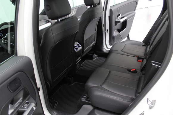 Mercedes-Benz GLB - Afbeelding 22 van 30