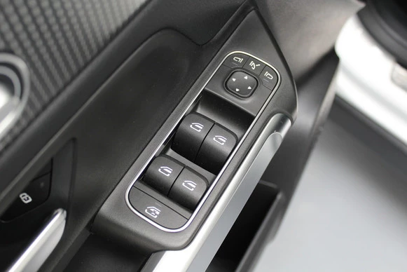 Mercedes-Benz GLB - Afbeelding 28 van 30