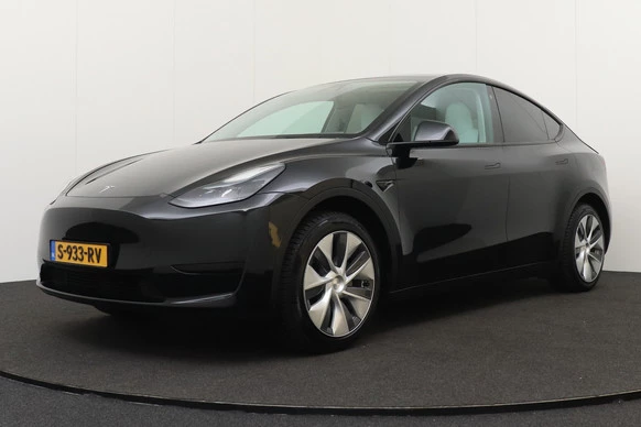 Tesla Model Y - Afbeelding 1 van 29