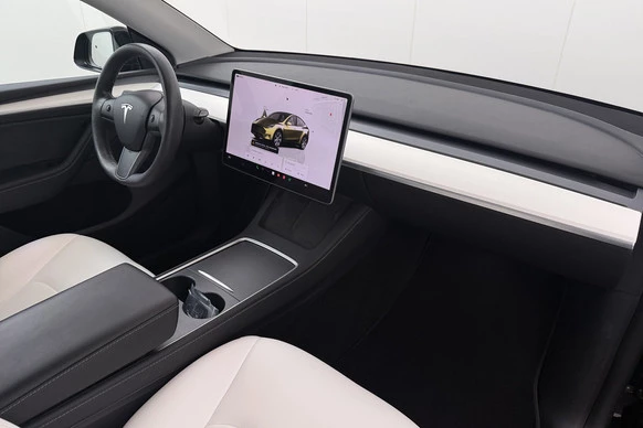 Tesla Model Y - Afbeelding 16 van 29