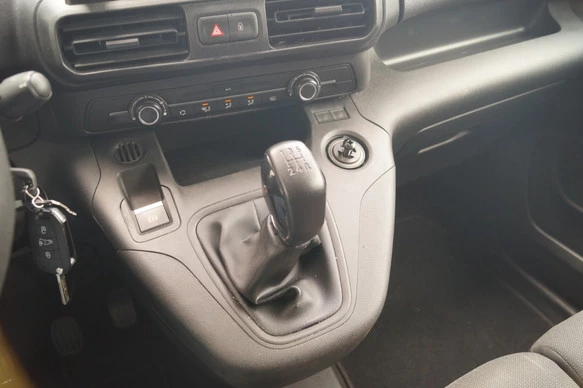 Peugeot Partner - Afbeelding 27 van 30