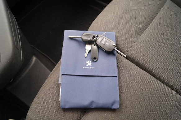 Peugeot Partner - Afbeelding 28 van 30