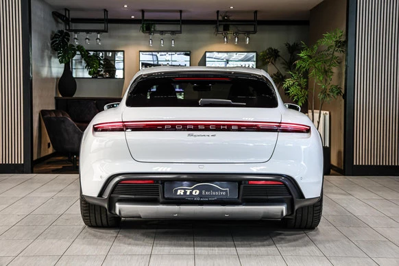 Porsche Taycan - Afbeelding 11 van 30