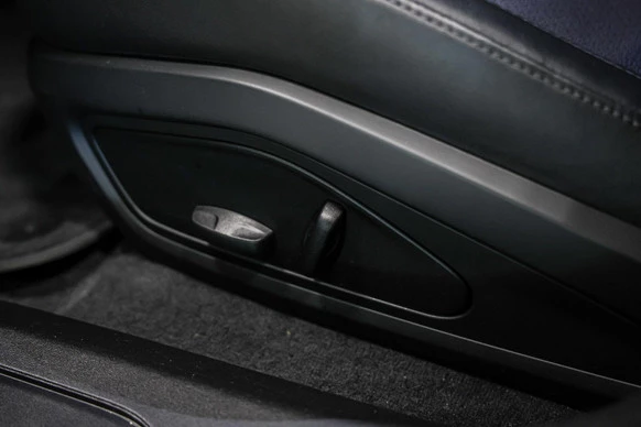 Porsche Taycan - Afbeelding 22 van 30