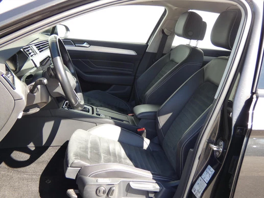 Volkswagen Passat - Afbeelding 15 van 30
