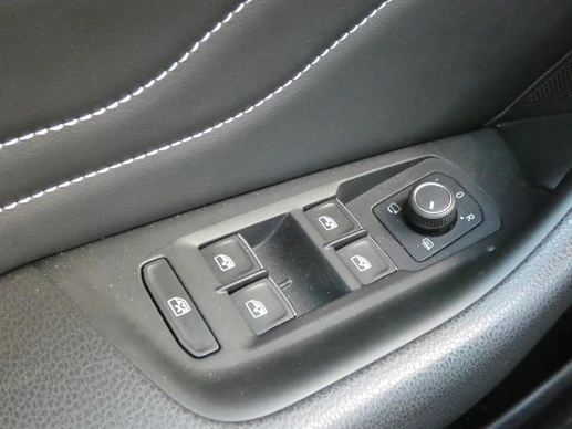 Volkswagen Passat - Afbeelding 18 van 30