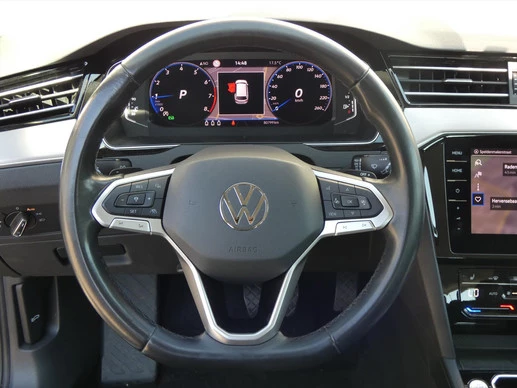 Volkswagen Passat - Afbeelding 22 van 30