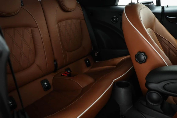 MINI Cooper Cabrio - Afbeelding 16 van 30