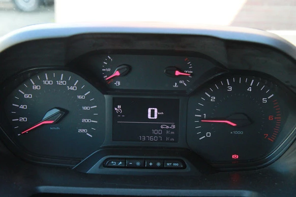 Peugeot Partner - Afbeelding 14 van 26