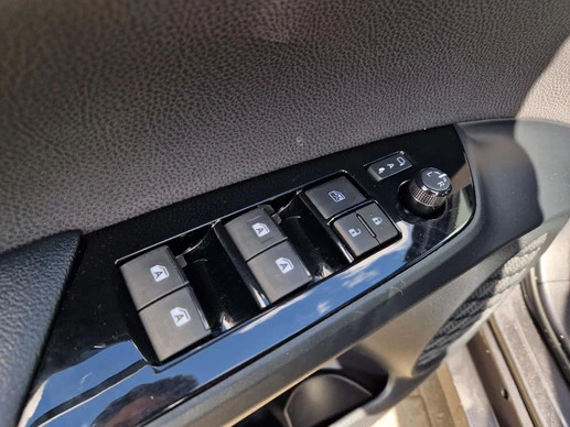 Toyota Prius - Afbeelding 8 van 26