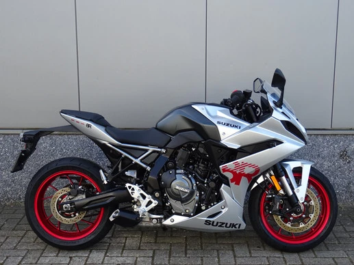 Suzuki GSX - Afbeelding 1 van 16