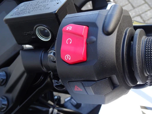 Suzuki GSX - Afbeelding 8 van 16