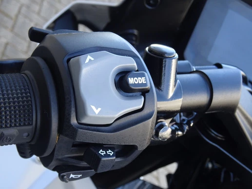 Suzuki GSX - Afbeelding 9 van 16