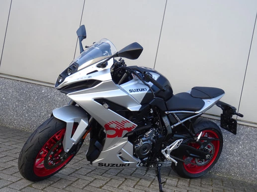 Suzuki GSX - Afbeelding 13 van 16