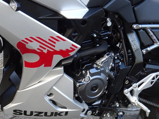 Suzuki GSX - Afbeelding 15 van 16