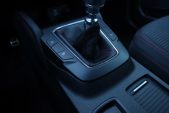 Ford Kuga - Afbeelding 28 van 30