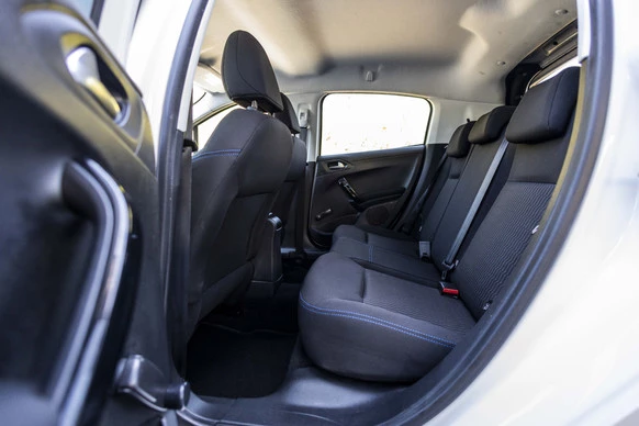 Peugeot 208 - Afbeelding 13 van 30