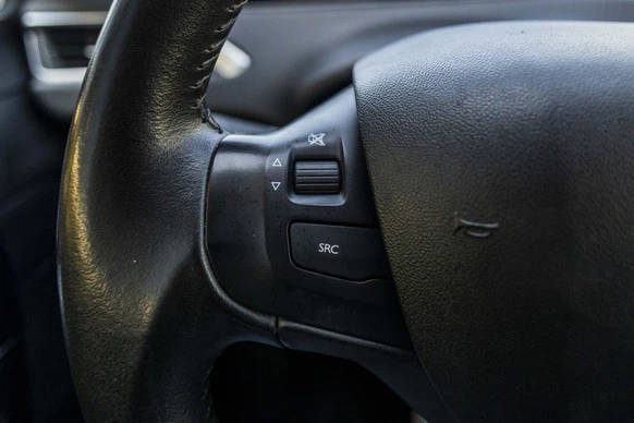 Peugeot 208 - Afbeelding 25 van 30