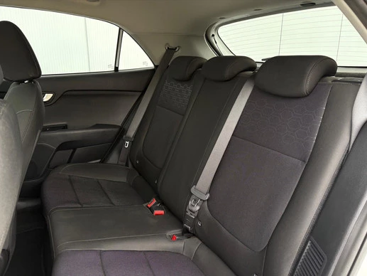 Kia Rio - Afbeelding 11 van 30