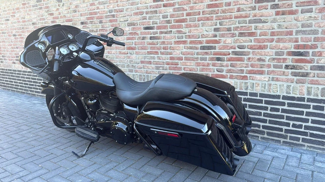 Harley-Davidson Road Glide - Afbeelding 3 van 20