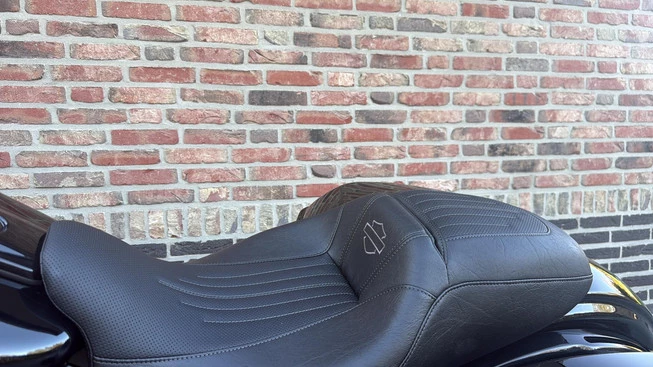 Harley-Davidson Road Glide - Afbeelding 14 van 20