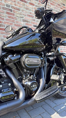 Harley-Davidson Road Glide - Afbeelding 16 van 20