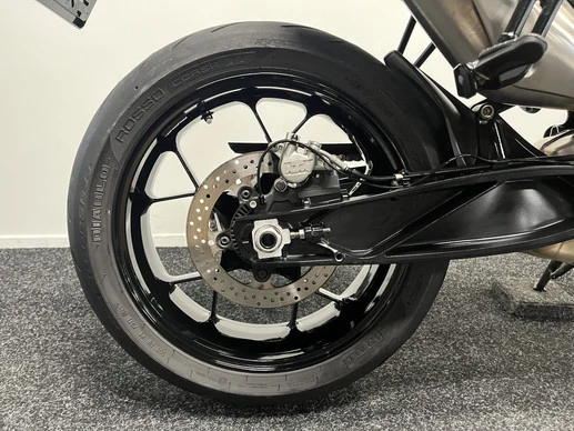 KTM 790 Duke - Afbeelding 8 van 22