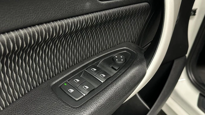 BMW 1 Serie - Afbeelding 26 van 30