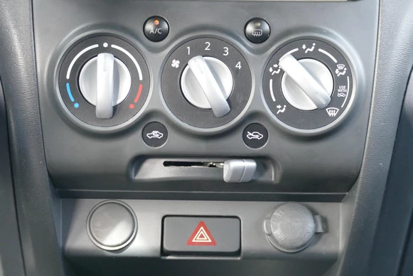 Suzuki Alto - Afbeelding 13 van 20