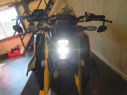 Suzuki GSX - Afbeelding 4 van 15
