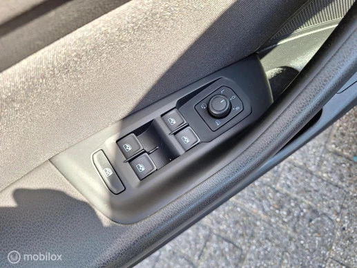 Volkswagen Passat - Afbeelding 18 van 24