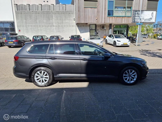 Volkswagen Passat - Afbeelding 6 van 24