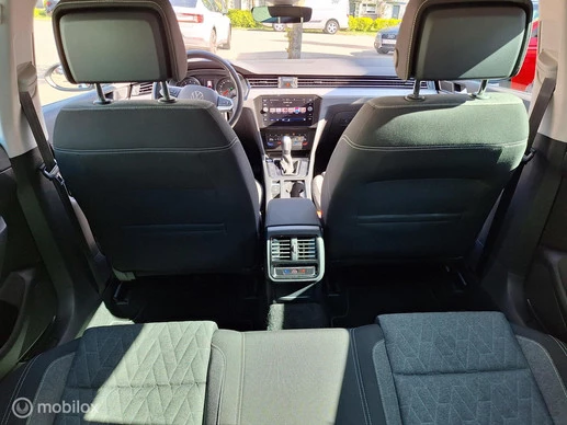 Volkswagen Passat - Afbeelding 12 van 24