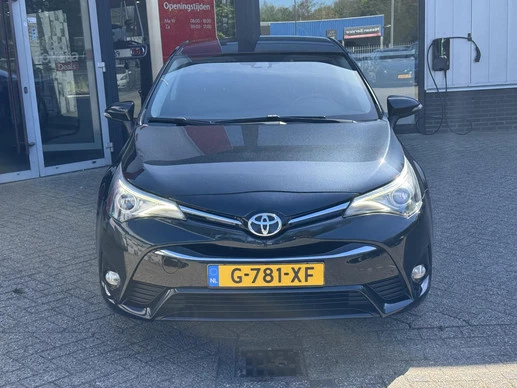 Toyota Avensis - Afbeelding 2 van 24