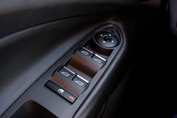 Ford Kuga - Afbeelding 25 van 30